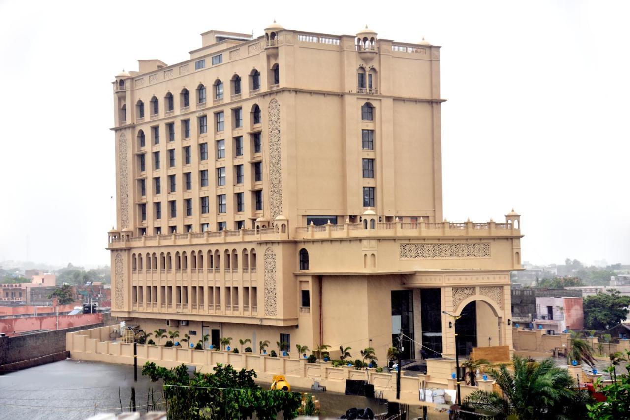 Lemon Tree Premier, Dwarka Hotel Exterior photo