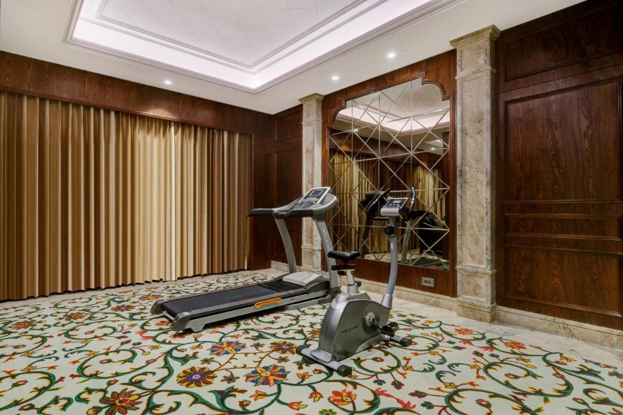 Lemon Tree Premier, Dwarka Hotel Exterior photo