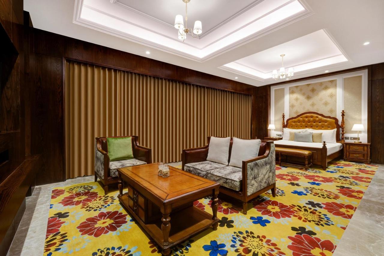 Lemon Tree Premier, Dwarka Hotel Exterior photo